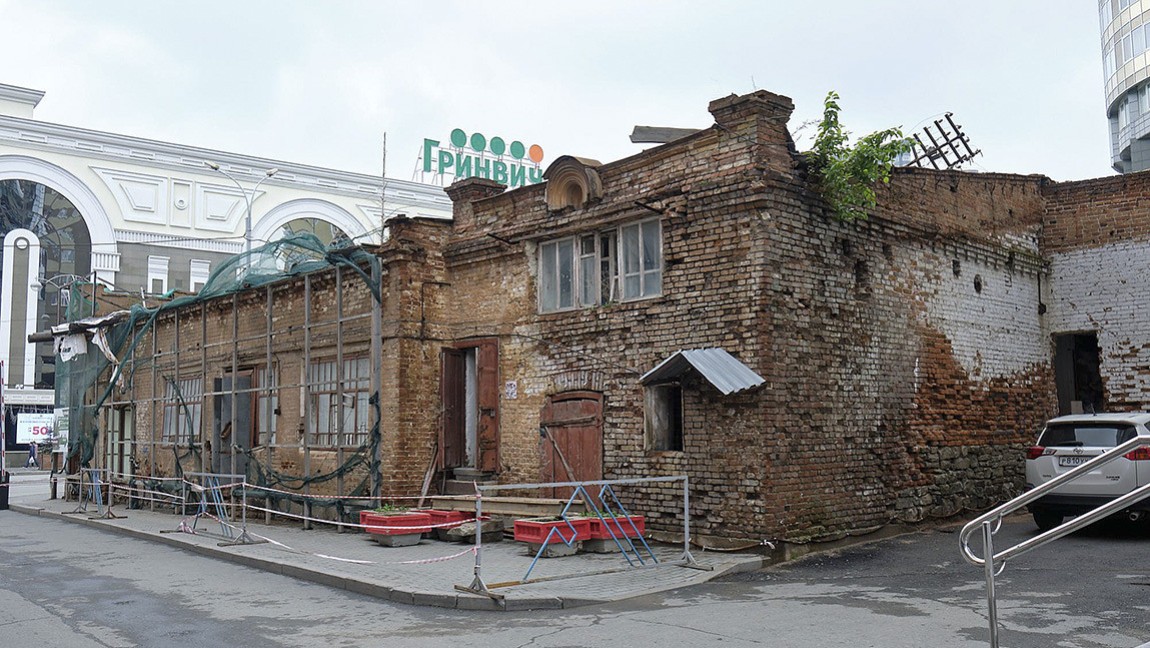 Что в черном ящике? Концепция программы сохранения наследия города Екатеринбурга.